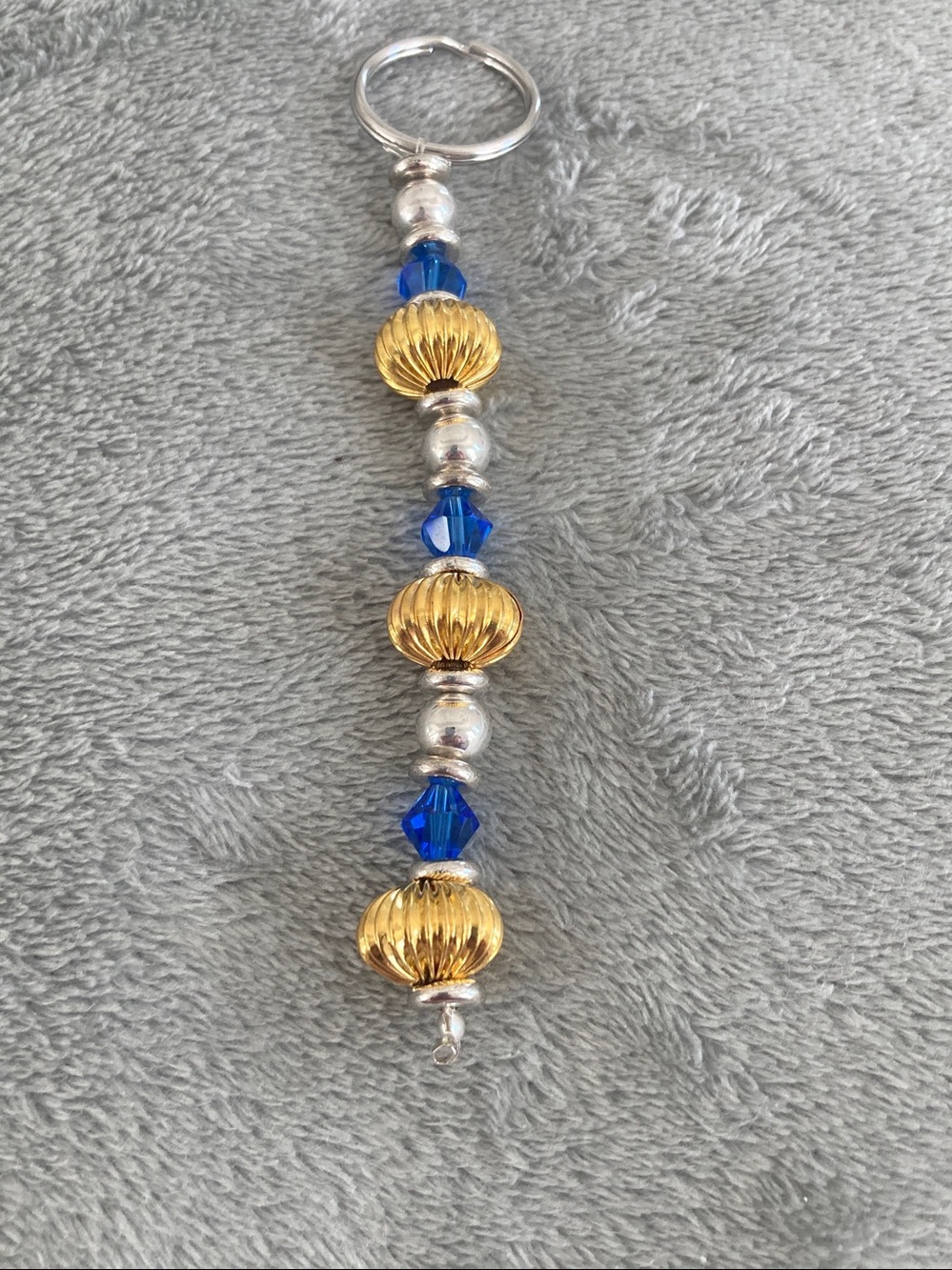Silver/gold/blue beaded keychain